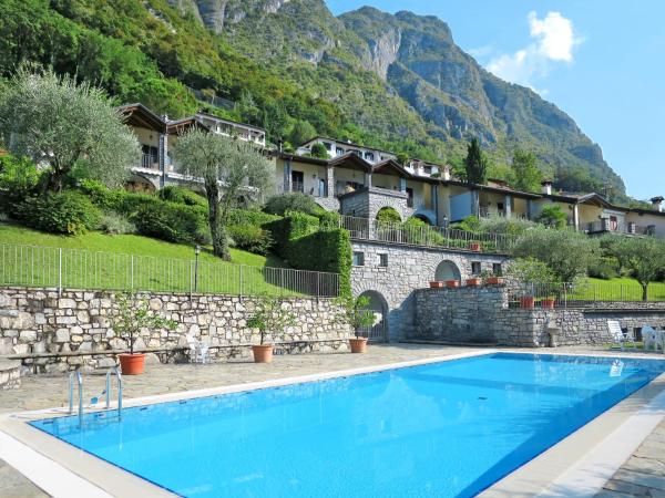 Apartment Poggio Degli Ulivi By Interhome - Comomeer