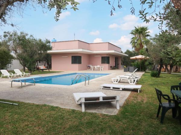 На фото показан объект Villa Giusy by Interhome, расположенный в городе Castri di Lecce.