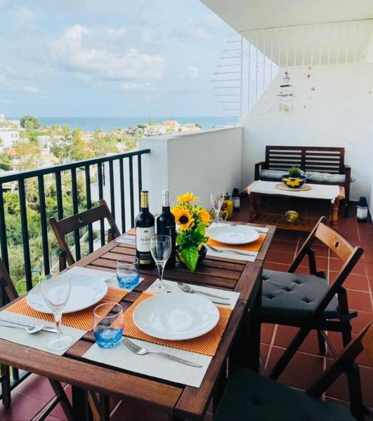 Kuva 1: Two Bed, Two Bath Apartment with Sea Views - Angel de Miraflores