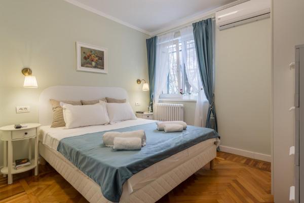 Na zdjęciu widoczny jest obiekt Central stylish & cozy one bedroom Apartment - Adela Accommodation - Ideal for long stays położony w mieście Bukareszt.