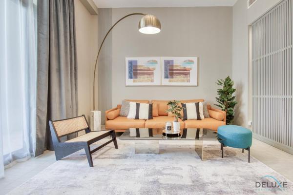 Na zdjęciu widoczny jest obiekt Charming 2BR at Rawda Parkview Town Square Dubailand by Deluxe Holiday Homes położony w mieście Dubaj.