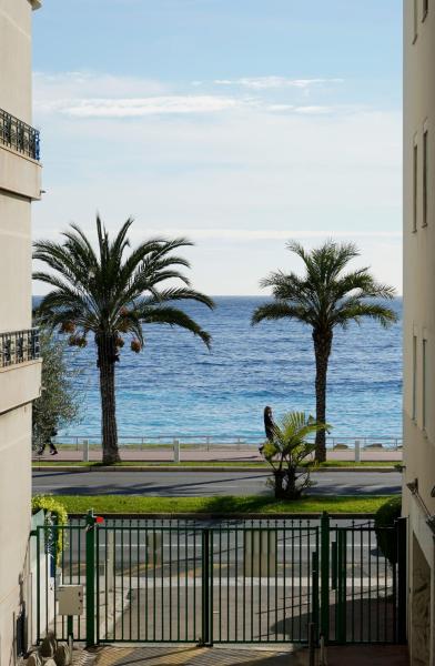 A la foto es mostra l'objecte Cozy studio with a sea view situat a la ciutat de Niça.