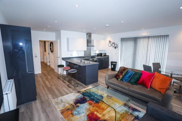 A la foto es mostra l'objecte LOVELY 2 BED APARTMENT WITH PARKING situat a la ciutat de Woolwich.