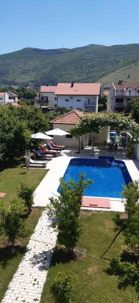 A la foto es mostra l'objecte Apartmani Amira Trebinje situat a la ciutat de Trebinje.
