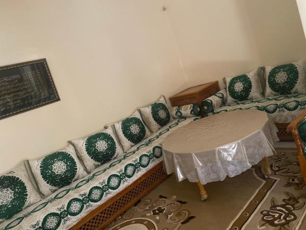A la foto es mostra l'objecte Errachidia oulad chakr situat a la ciutat de Er-Rachidia.
