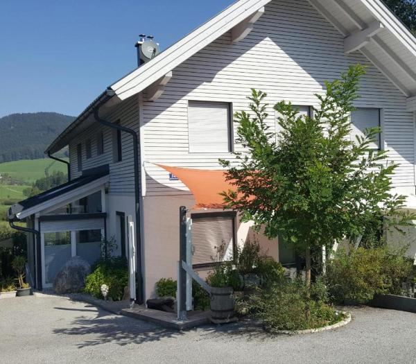Nella foto è visibile l'oggetto Ferienwohnungen Sammer situato nella città di Strobl.