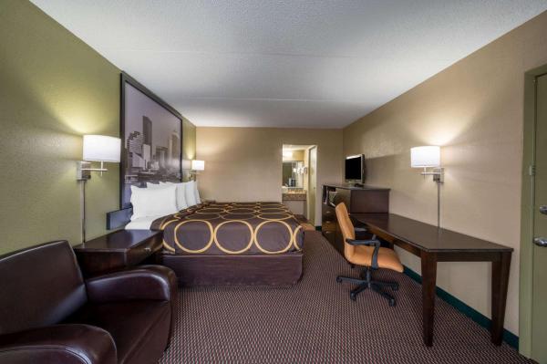 A la foto es mostra l'objecte Super 8 by Wyndham Perrysburg-Toledo situat a la ciutat de Perrysburg.