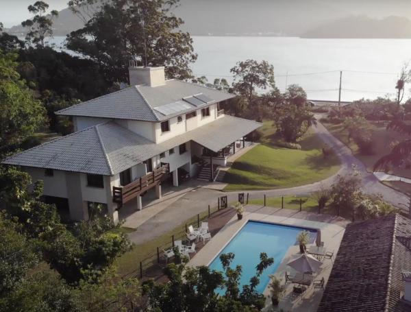 På billedet ses objektet Haute Haus - Guest House beliggende i byen Florianópolis.