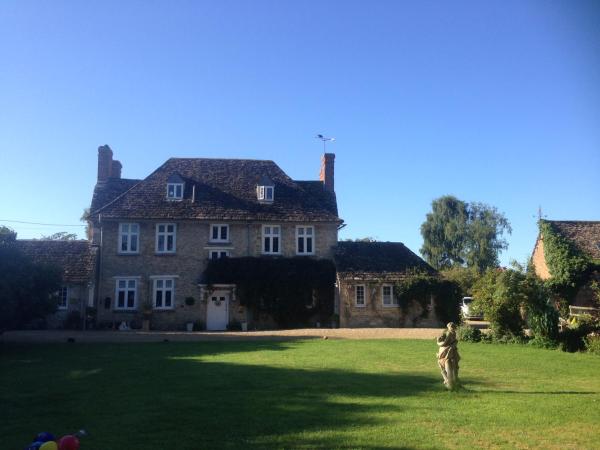 Nella foto è visibile l'oggetto Buscot Manor situato nella città di Buscot.
