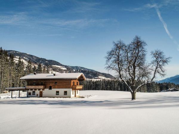 Photo 8 : Chalet in Jochberg with Sauna & Mountain Views