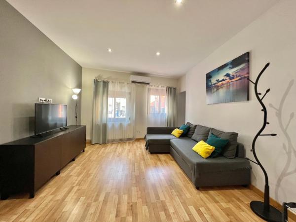 Comfortable Renovated Flat, Wifi! - バダロナ