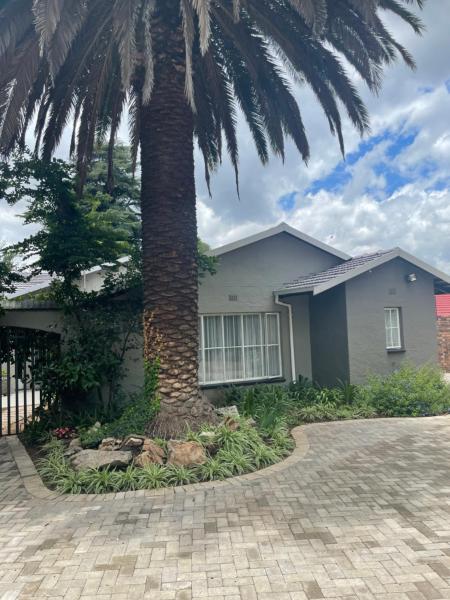 A la foto es mostra l'objecte Marielitsa Inn situat a la ciutat de Germiston.
