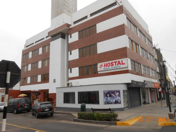 A la foto es mostra l'objecte Hostal Cesar Alberto situat a la ciutat de Lima.