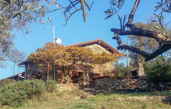 A la foto es mostra l'objecte 2 Bedroom Lovely Home In Roquebrun situat a la ciutat de Roquebrun.