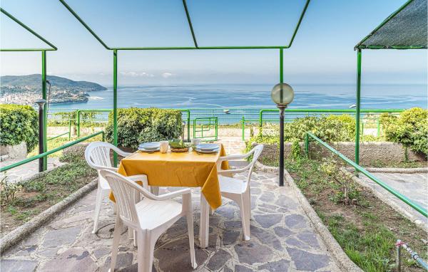 Na fotografii je vidět objekt Apt 202 nacházející se ve městě Agropoli.