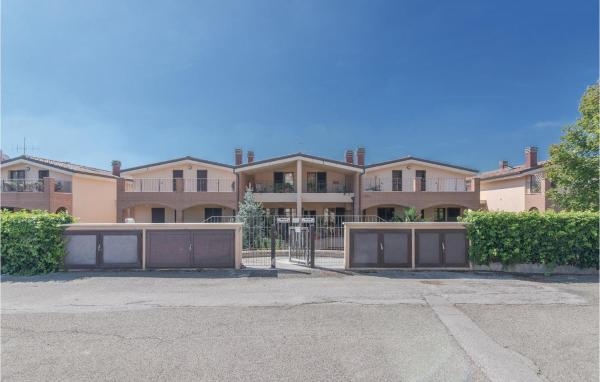 Na foto é possível ver o objeto Gorgeous Apartment In Pesaro -Pu- localizado na cidade de Trebbiantico.