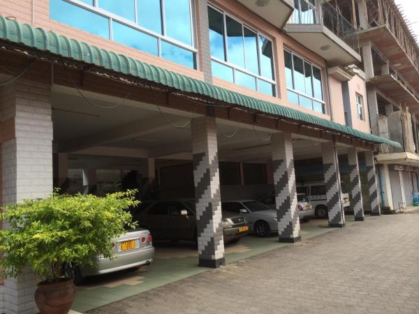 Mc-Elly's Hotel, Arusha