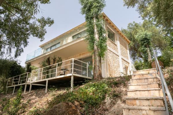 Marina Vista Luxury Studio Suites Beach Front - Corfu