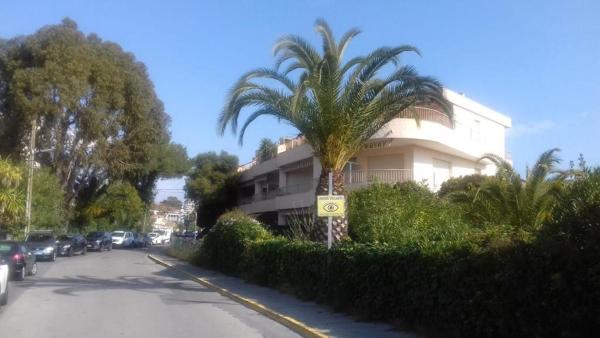 A la foto es mostra l'objecte GOLFE JUAN 3P MER PARKING situat a la ciutat de Vallauris.