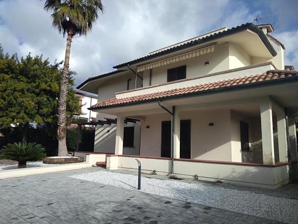 Villa Kr - Marina di Massa