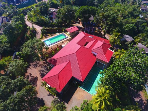 A la foto es mostra l'objecte Sanctuary situat a la ciutat de Suriyakanda.