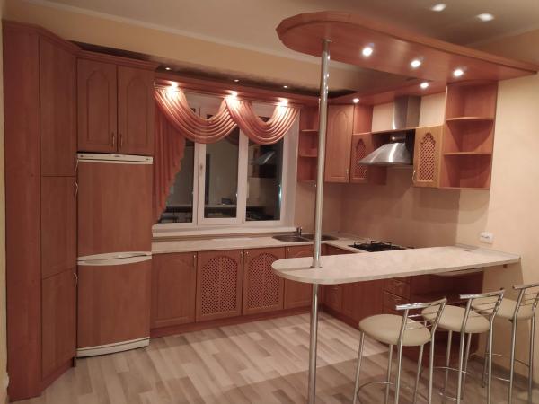 På bilden syns objektet Двухкомнатная квартира с кухней студией Бровары. som ligger i staden Brovary.