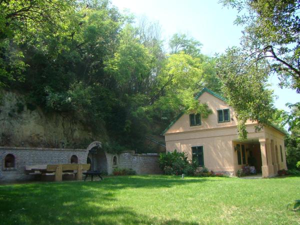 A la foto es mostra l'objecte Mikin dol Baranja Country house situat a la ciutat de Gajić.