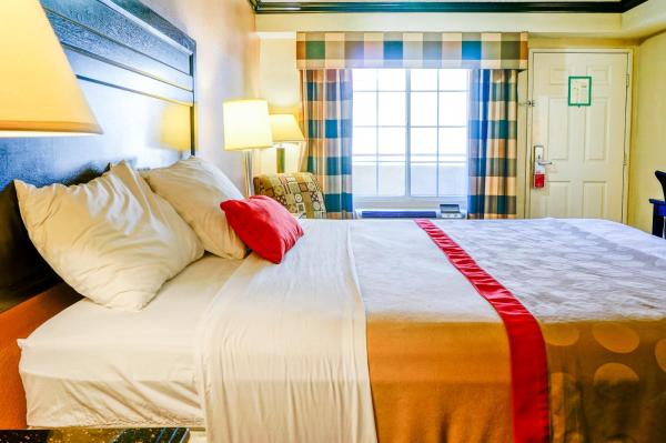 Foto 5: Ramada by Wyndham Ontario Airport & Convention Center