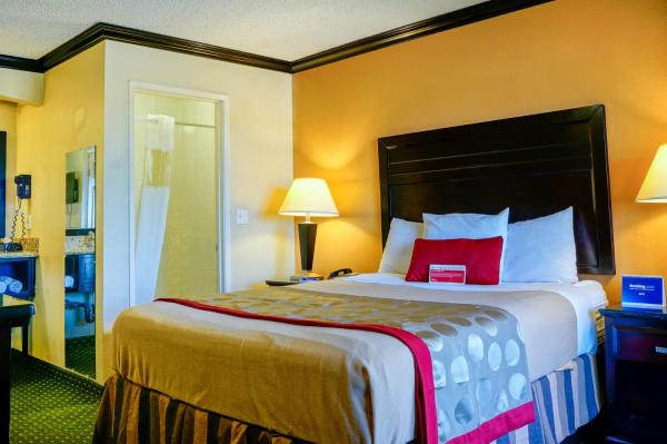 Foto 8: Ramada by Wyndham Ontario Airport & Convention Center