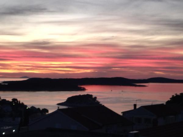 A la foto es mostra l'objecte Apartments Marina situat a la ciutat de Hvar.