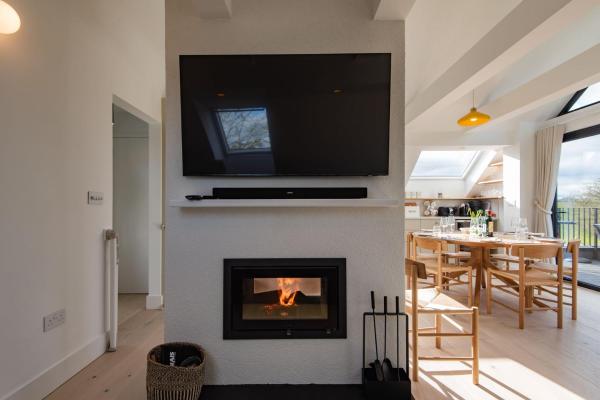 A la foto es mostra l'objecte The Hayloft by Bloom Stays situat a la ciutat de Stowting.