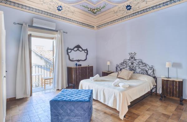 A la foto es mostra l'objecte Porto Salvo Apartments - by Vacation Service situat a la ciutat de Cefalù.
