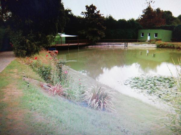 A la foto es mostra l'objecte Détente à la campagne situat a la ciutat de Ballots.