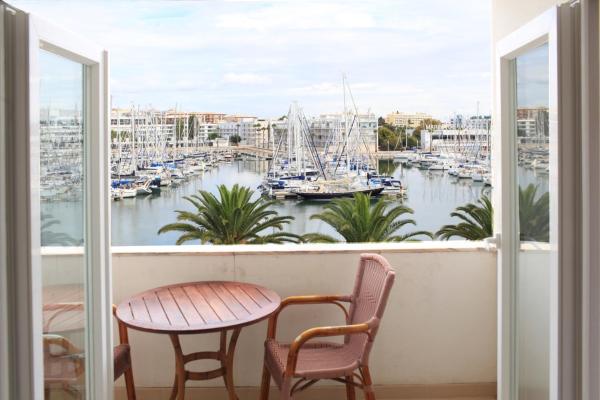 Central Lagos Apt With Marina Views Near Beaches - Lagos