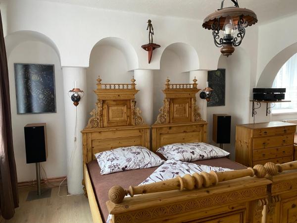 På bildet vises objektet Penzio Ostrava som ligger i byen Šilheřovice.