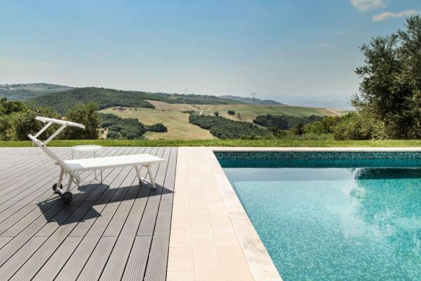 På billedet ses objektet Villa Chiugi by PosarelliVillas beliggende i byen Seggiano.
