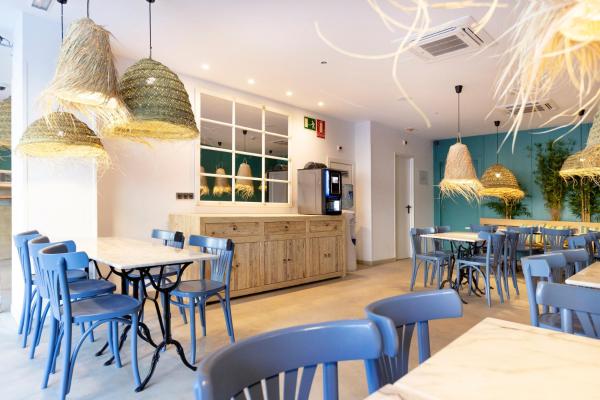 Yomo Hostal BCN Port, Барселона