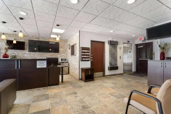 Super 8 by Wyndham Saskatoon Near Downtownの写真7