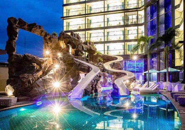 På billedet ses objektet Centara Avenue Residence By Daisy Pattaya 1 beliggende i byen Pattaya Central.