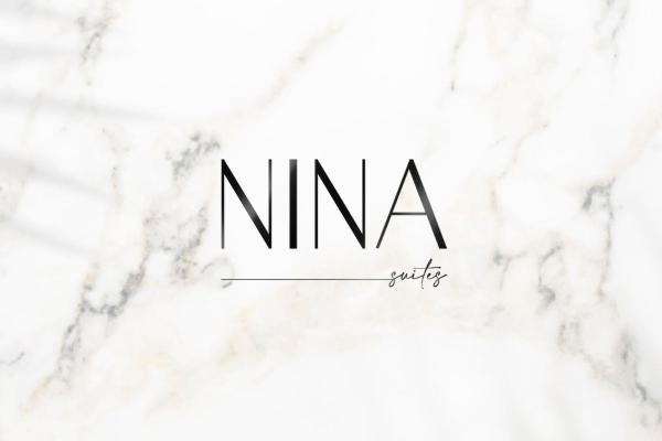 Na foto é possível ver o objeto Nina Suites localizado na cidade de Naples.