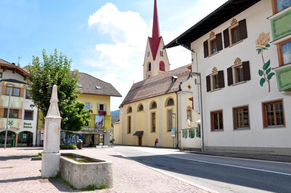 På billedet ses objektet Aurturist Monguelfo Roulette beliggende i byen Novale.