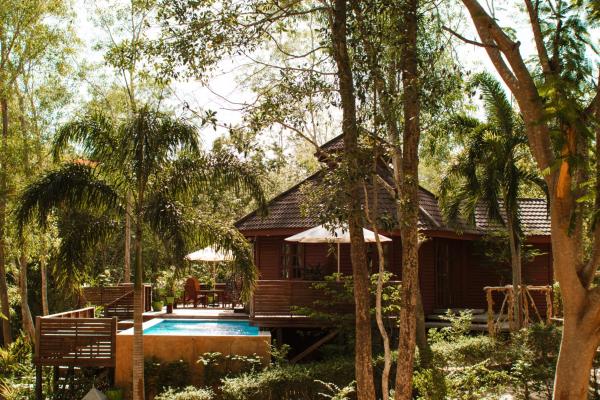 Na foto é possível ver o objeto Kirirom Hillside Resort localizado na cidade de Kampong Speu.