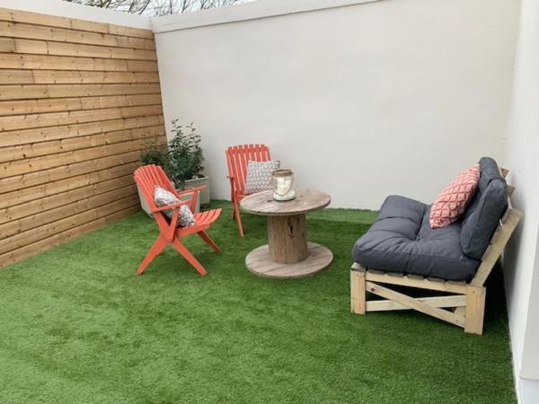 A la foto es mostra l'objecte LES JARDINS avec terrasse situat a la ciutat de Amiens.