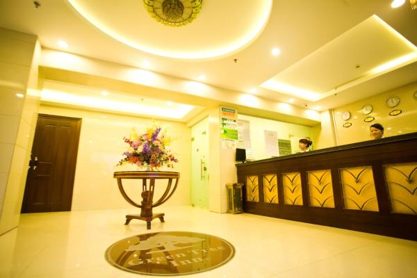 Auf dem Foto ist das Objekt GreenTree Inn Shanghai Meilan Lake Hutai Road Express Hotel in der Stadt Baoshan zu sehen.