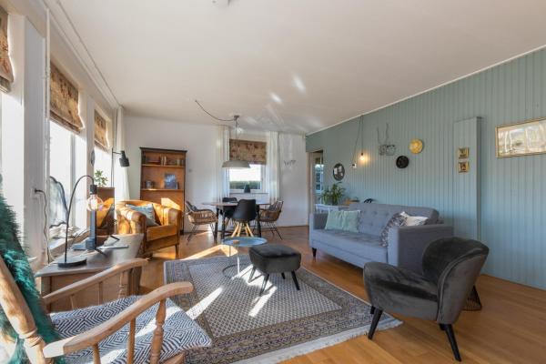 Op de foto is het object Welcome in - Vakantiewoning in het centrum met tuin en airco, Zoutelande te zien, gelegen in de stad Zoutelande.