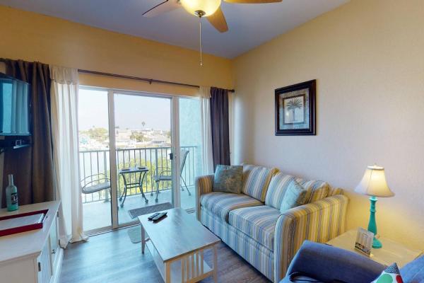 305 - Skyline - Madeira Beach, FL
