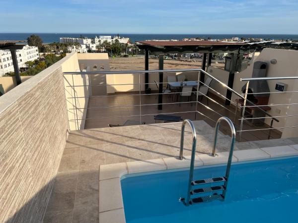 Na fotografii je vidět objekt Atico con piscina privada vistas al mar nacházející se ve městě Vera.