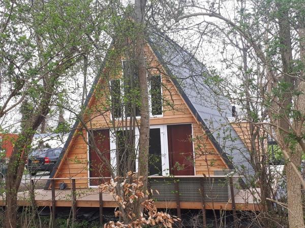 A la foto es mostra l'objecte A-frame volledig vrijstaande woning situat a la ciutat de Hensbroek.