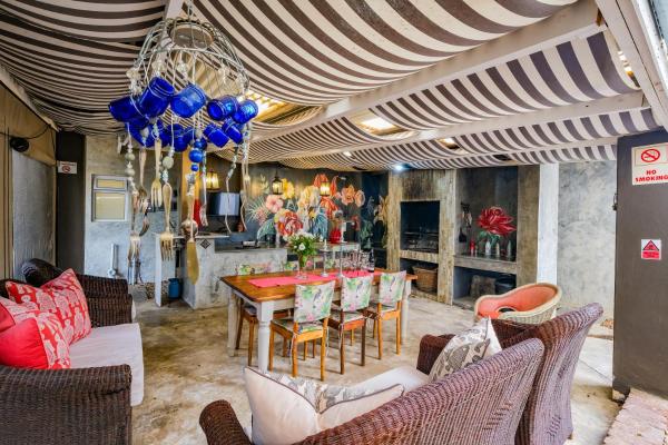 A la foto es mostra l'objecte Rose Acres Guest House situat a la ciutat de Parys.