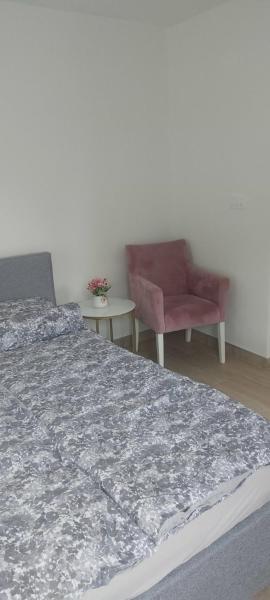 Na foto é possível ver o objeto City apartment 2 localizado na cidade de Visoko.